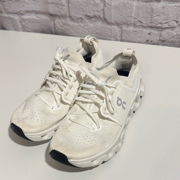 On Cloudswift 4 - Picture 3 of 12